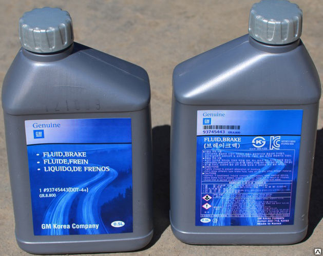 Тормозная жидкость gm. GM Dot-4 1942421. Тормозная жидкость GM Dot-4. GM Brake Fluid Dot 4+. 93746642 Тормозная жидкость.