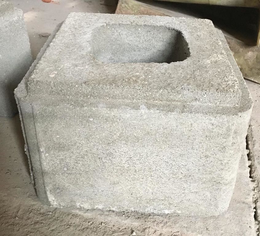 Камень для железобетонного столба гладкий 400х400х200 мм цвет белый 2