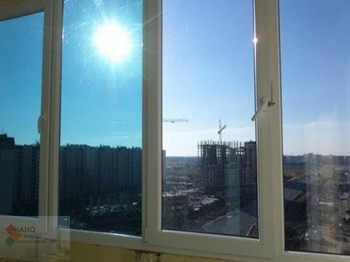 Изготовление металлопластикового окна с защитой от солнца