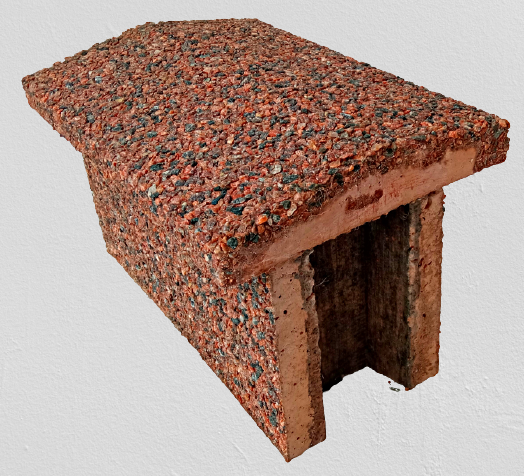 Козырек парапет 2х скатный для цокольных блоков или ленточного фундамента, размер 390х280х50мм, каменная фактура Гранит